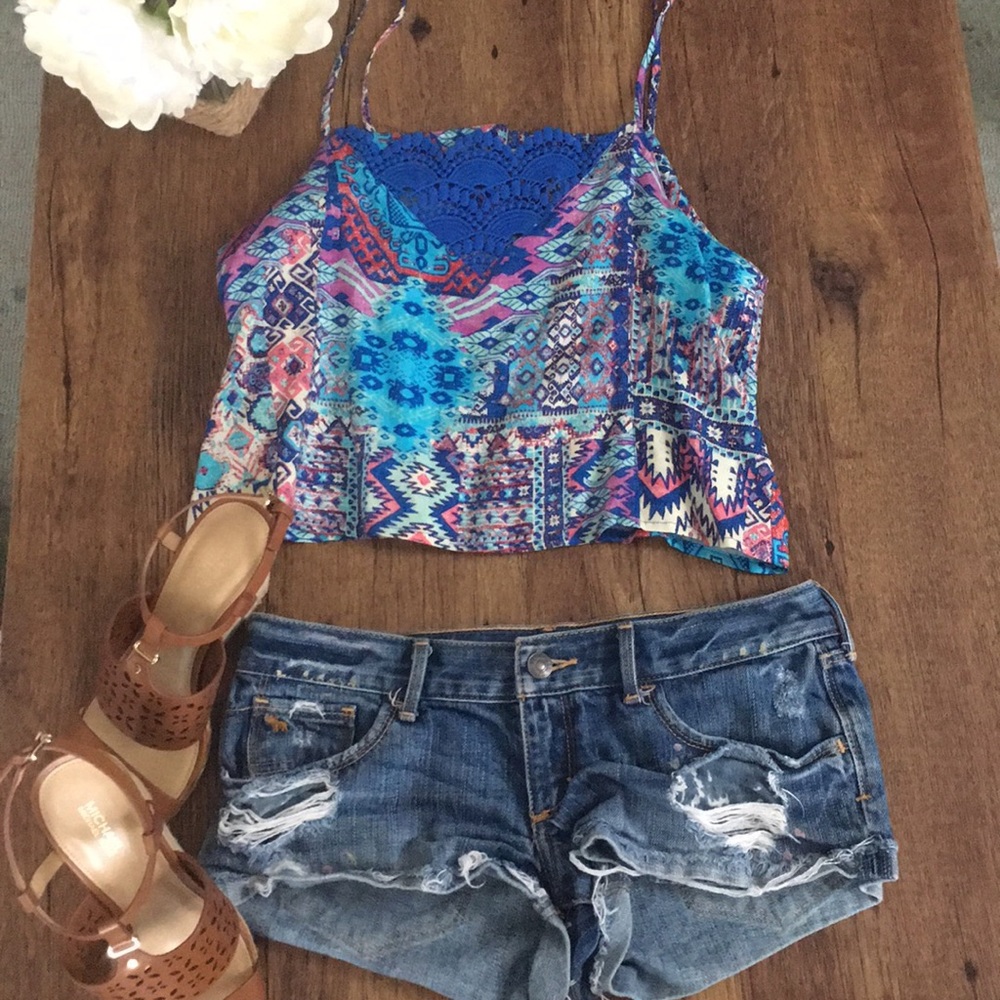 Fun Crop Top - Picture 5 of 12